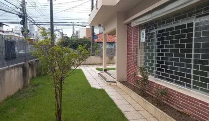Casa Residencial para Venda Casa com 4 dormitórios na melhor localização de Coqueiros. FLORIANOPOLIS