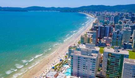 Apartamento para Venda Apartamento com 2 dormitórios, sendo 1 suíte, sacada e garagem na Meia Praia em Itapema. ITAPEMA
