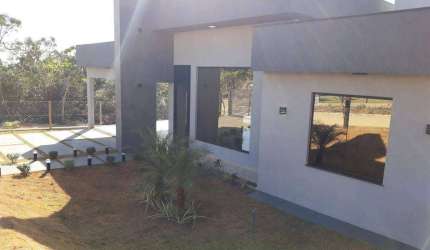 Casa com 3 quartos, sendo 2 suítes - Estancia da Mata