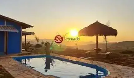 Linda casa em condominio - Recanto da Serra.