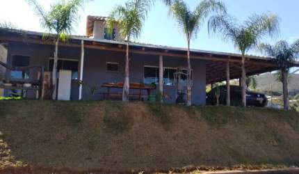 Maravilhoso sitio 3 quartos com suite na região de - Itatiaiuçu.