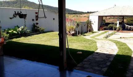 Linda Casa Itatiaiuçu / Santa Terezinha - MG