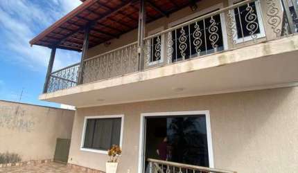 Casa Estilo Colonial 3 andares - Bairro Garças / Região Pampulha