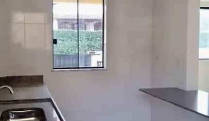 Vendo casa geminada dois quartos sendo uma suíte bairro Paquetá/BH