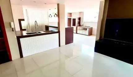 Vendo cobertura três quartos sendo uma suíte região do Ouro Preto/BH