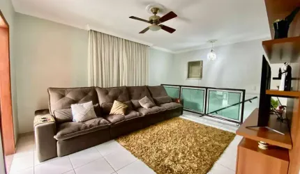 excelente casa de quatro quartos, suite e três vagas no Vila Cloris
