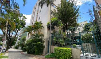 Excelente apartamento de quatro quartos no bairro Mangabeiras