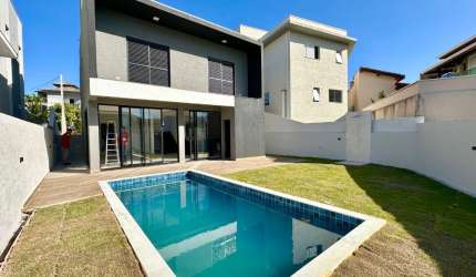 Casa à venda no Condomínio Terras de Atibaia ll
