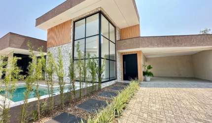Casa térrea á venda no Condomínio Terras de Atibaia