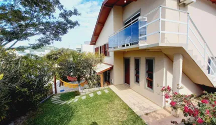 Casa com 5 quartos à venda no Ingleses, Florianópolis  por R$ 1.050.000
