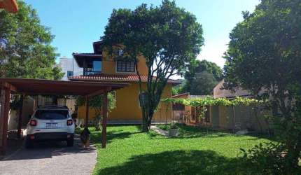 Casa com 3 quartos à venda no São João do Rio Vermelho, Florianópolis  por R$ 850.000