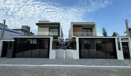 Casa com 4 quartos à venda no Ingleses, Florianópolis  por R$ 2.650.000
