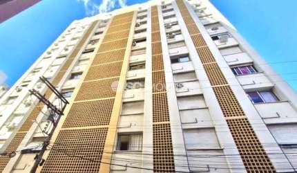 Apartamento com 2 quartos à venda no Centro, Florianópolis  por R$ 489.000