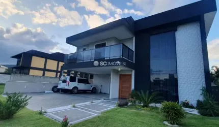 Casa em condomínio fechado com 4 quartos à venda no São João do Rio Vermelho, Florianópolis  por R$ 1.800.000