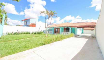 Casa a venda em Capela do Alto com 4 dormitórios e duas suíte, área gourmet em um terreno de 502mts2