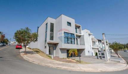 Casa à venda em condomínio com 5 suítes