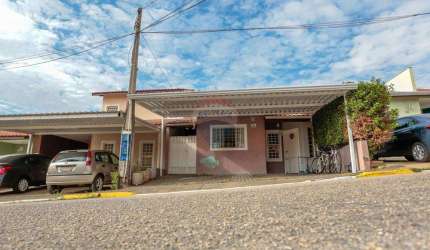 Casa térrea a venda com 3 quartos no Condomínio Vita Bella Wanel Ville