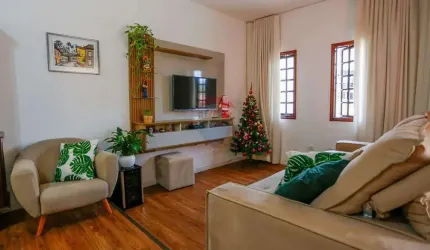 Casa à venda com 3 quartos, sendo 1 suíte e área  gourmet no Jardim São Carlos em Sorocaba