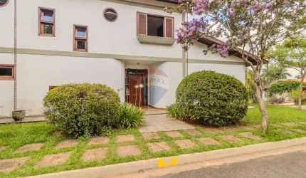 Casa à venda Condomínio Village D'Avignon | Sobrado | 5 Quartos | 3 Suítes | 5 Banheiros | 4 Vagas