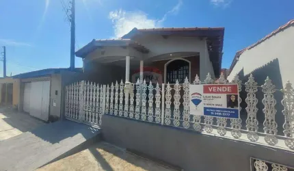 Casa à venda com 3 quartos no Parque São João em Votorantim - SP