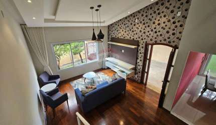 Casa com 3 dormitórtos Gourmet e Escritório – Aceita Permuta - Zona Leste