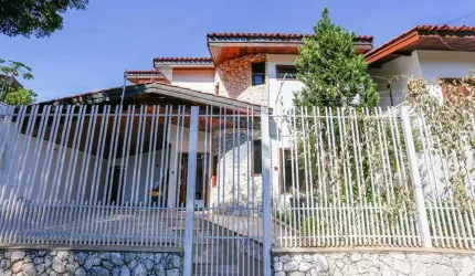 Sobrado para locação com 480m², 5 quartos, 04 suítes, Parque Campolim - Sorocaba.