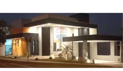 Casa em condomínio no Residencial Jardim para alugar