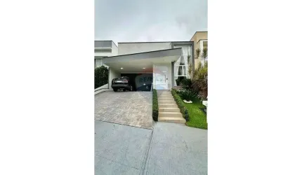 Casa moderna em condomínio com 3 quartos e 3 suítes mobiliada no condomínio Villagio Milano
