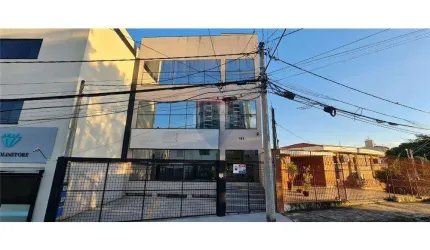 Prédio Comercial a Venda - 193 m² área útil