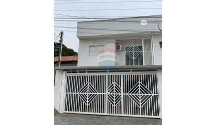 Alugo casa com 3 quartos e 1 suíte no Jardim Zulmira em Sorocaba/SP