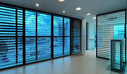 Sala semi mobiliada Vieira Alves 393M2