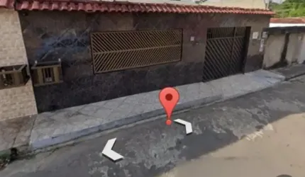 Casa Com 4 Quartos e Piscina Conjunto Versalhes 480.000