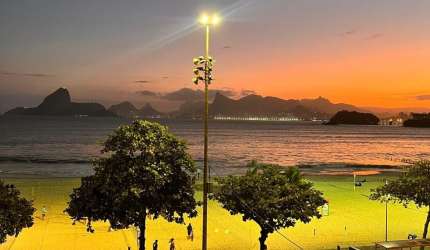 Excelente apartamento mobiliado em frente à Praia de Icaraí