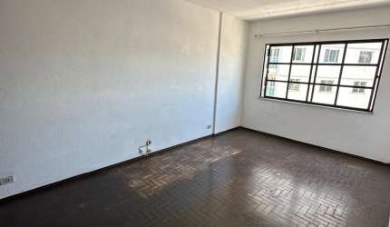 Apartamento 2 quartos no Centro.