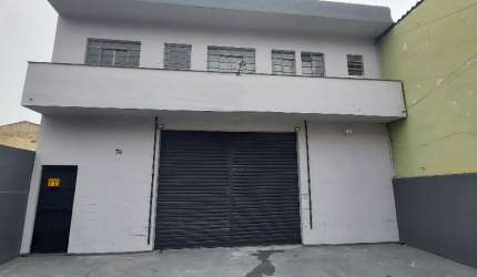 Salão/Galpão comercial com 280 m², salas, banheiros, cantina, estacionamento, com renda!