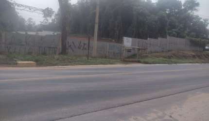 Terreno com área de 5300 metros quadrados, projeto aprovado para um galpão de 700 metros quadrados. Aceita Permuta!