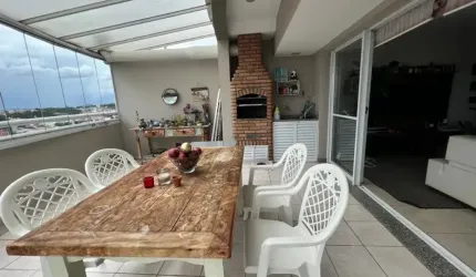 Cobertura com 183m², varanda gourmet e vista espetacular no Nova Petrópolis.