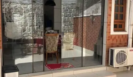Casa para Venda - 192m², 4 dormitórios, sendo 3 suites, 2 vagas - Medianeira
