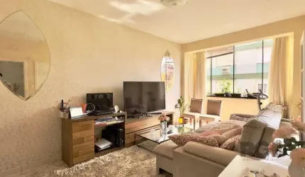 APARTAMENTO AMPLO COM MUITO POTENCIAL NO CENTRO HISTÓRICO
