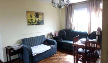 Apartamento na Glória de 2 dormitórios