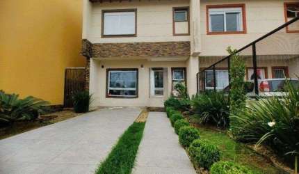 Casa com 3 dormitórios no bairro hípica