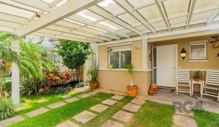 Casa em Condomínio, 157m², 4 dormitórios, 2 vagas no bairro Sarandi