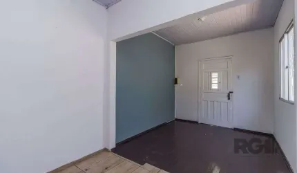 Casa de 5 dormitórios no bairro Sarandi