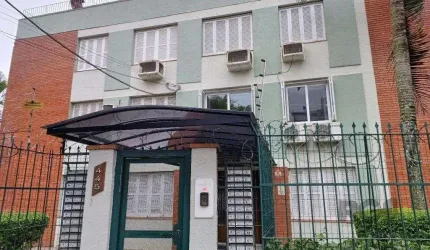 3D ensolarado e com vaga.