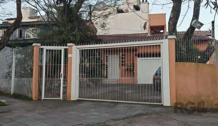 Casa 4 dormitórios à venda Vila Assunção Porto Alegre/RS