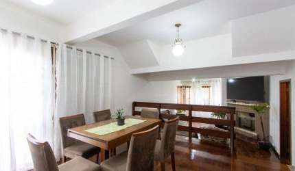 Casa ampla à venda em Santa Tereza - Porto Alegre