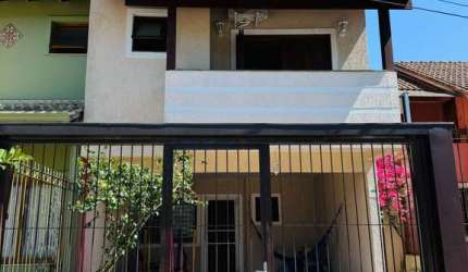 Casa no bairro Hípica - 3 dormitórios