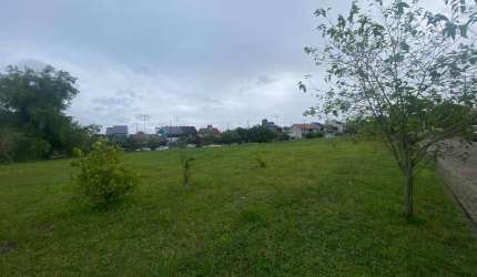 Terreno Localizado no Bairro Hípica