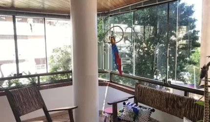 Vende-se amplo apartamento 3 dom 3 vagas c/ sacada e churrasqueira - 129m² - Bom