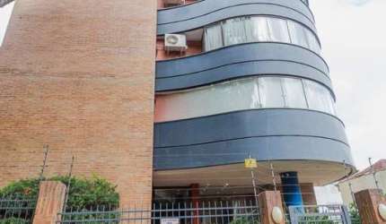 Cobertura de 3 quartos, 2 suítes e 2 vagas de garagem no bairro Petrópolis POA